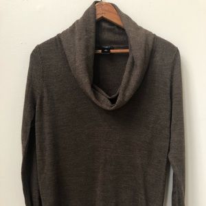beautiful Ann Taylor cowl sweater